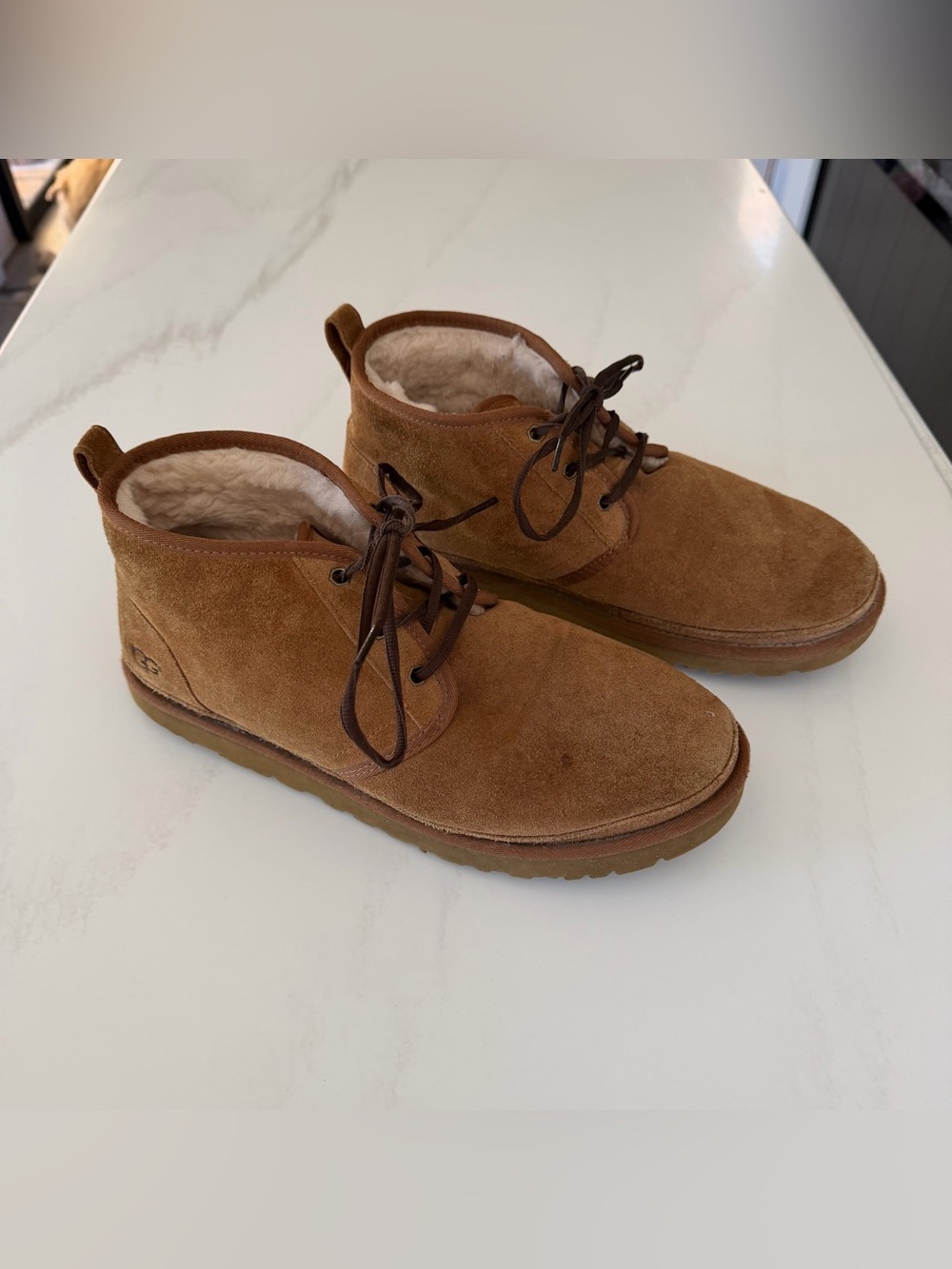 UGG Men's Neumel Chukka Boots in Chestnut w/ SOLE inserts